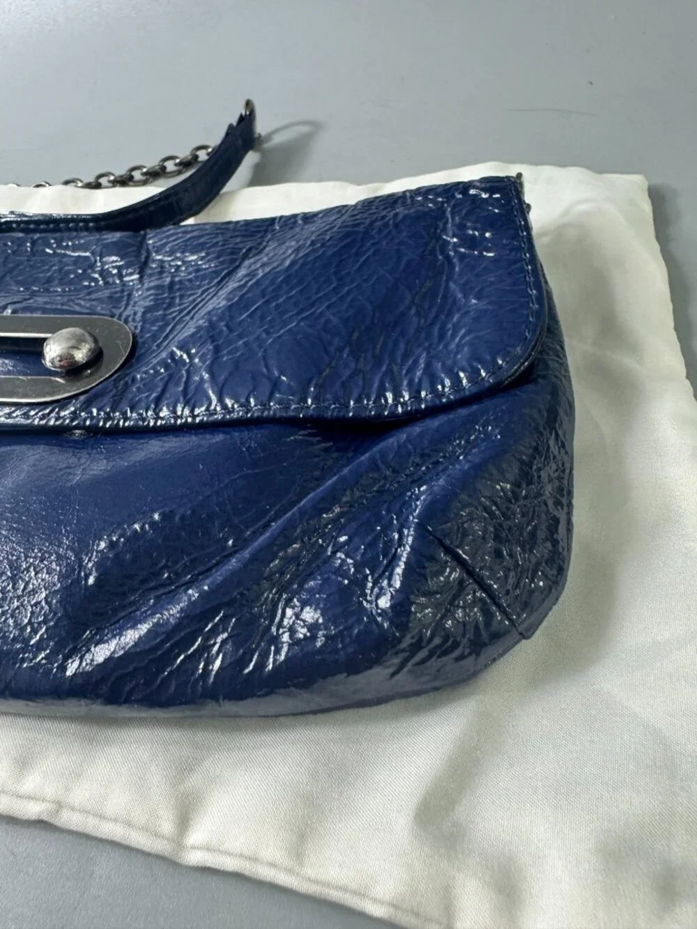 HOBO INTERNATIONAL Blue Patent Leather Envelope Hand Bag Purse Chain